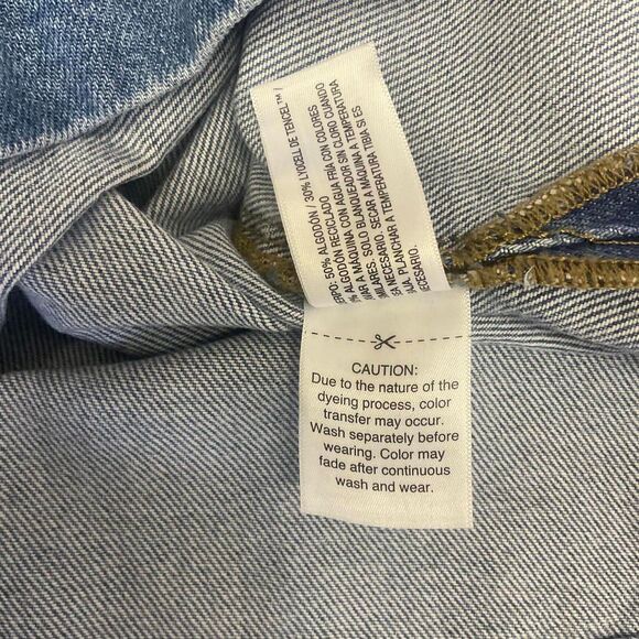 Brand New Universal Thread Women's Size Small Medium Wash Denim Sleeveless Top - Picture 8 of 10